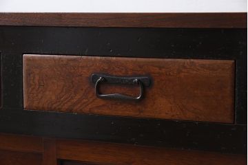 アンティーク家具　古民具・骨董　前面欅材・枠檜材製　明治期の古い時代箪笥サイドボード