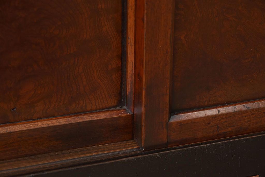 アンティーク家具　古民具・骨董　前面欅材・枠檜材製　明治期の古い時代箪笥サイドボード