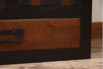 アンティーク家具　古民具・骨董　前面欅材・枠檜材製　明治期の古い時代箪笥サイドボード