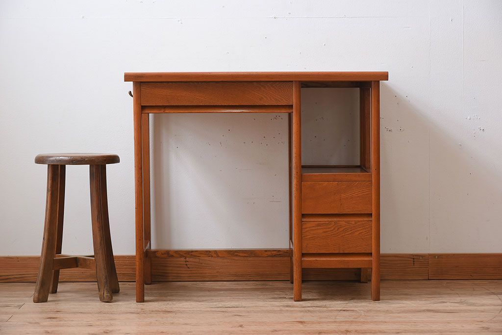 レトロ家具　タモ材製!レトロな和製アンティークの片袖机(デスク)
