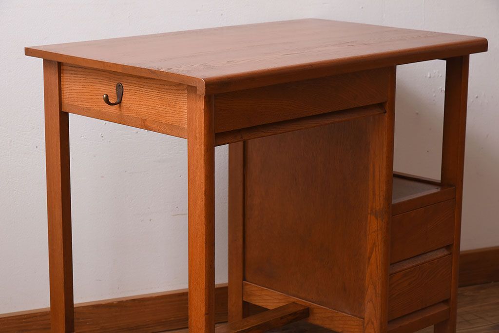 レトロ家具　タモ材製!レトロな和製アンティークの片袖机(デスク)