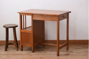 レトロ家具　タモ材製!レトロな和製アンティークの片袖机(デスク)