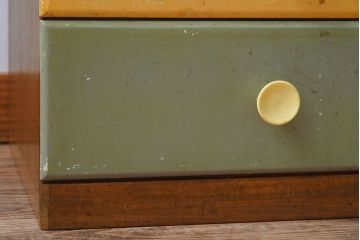 レトロ家具　昭和レトロ!カラフルなアンティークチェスト(引き出し)