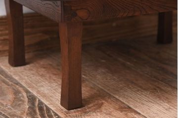 レトロ家具　小振りなサイズ!栓材製　レトロなアンティークちゃぶ台(飾り台)(3)