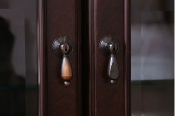 中古　IDC大塚家具　高級サイドボード(テレビボード)