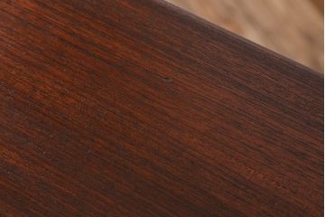 ヴィンテージ家具　チーク材!北欧ビンテージのシャッターリビングボード(サイドボード)