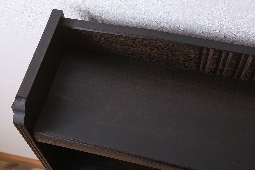 レトロ家具　ラワン材製　古い木のレトロな楔(くさび)式本棚(ディスプレイラック)