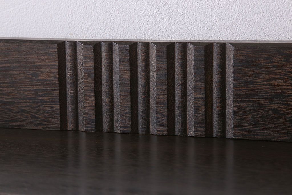 レトロ家具　ラワン材製　古い木のレトロな楔(くさび)式本棚(ディスプレイラック)