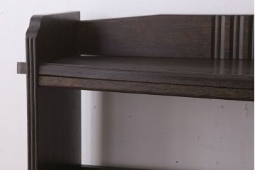 レトロ家具　ラワン材製　古い木のレトロな楔(くさび)式本棚(ディスプレイラック)