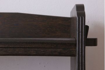 レトロ家具　ラワン材製　古い木のレトロな楔(くさび)式本棚(ディスプレイラック)