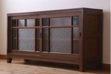 アンティーク家具　ナラ材製!色ガラスとダイヤガラス入りのサイドキャビネット(サイドボード)