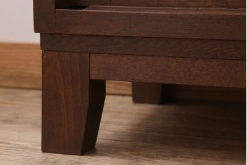 アンティーク家具　ナラ材製!色ガラスとダイヤガラス入りのサイドキャビネット(サイドボード)