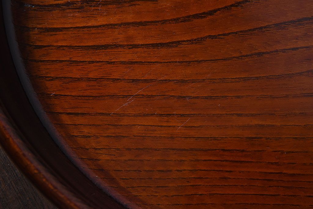 アンティーク雑貨　和製アンティーク　欅材!漆塗りが美しい古い木製丸盆(1)