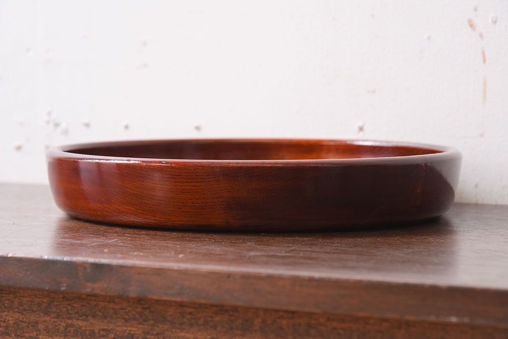 アンティーク雑貨　和製アンティーク　欅材!漆塗りが美しい古い木製丸盆(1)