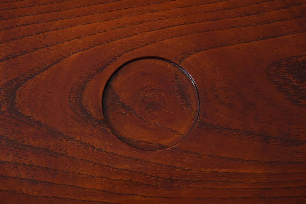 アンティーク雑貨　和製アンティーク　欅材!漆塗りが美しい古い木製丸盆(1)