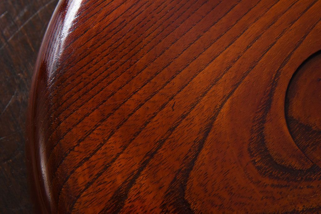 アンティーク雑貨　和製アンティーク　欅材!漆塗りが美しい古い木製丸盆(1)
