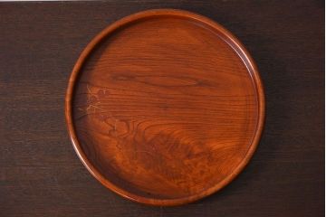 アンティーク雑貨　和製アンティーク　欅材!漆塗りが美しい古い木製丸盆(3)