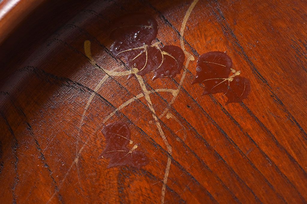 アンティーク雑貨　和製アンティーク　欅材!漆塗りが美しい古い木製丸盆(3)