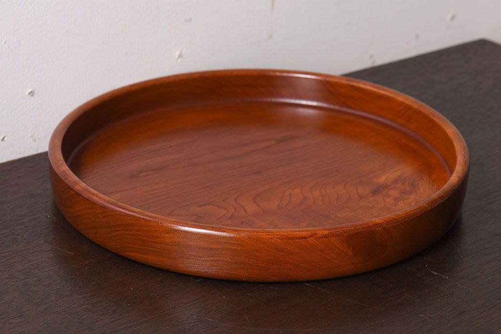 アンティーク雑貨　和製アンティーク　欅材!漆塗りが美しい古い木製丸盆(3)