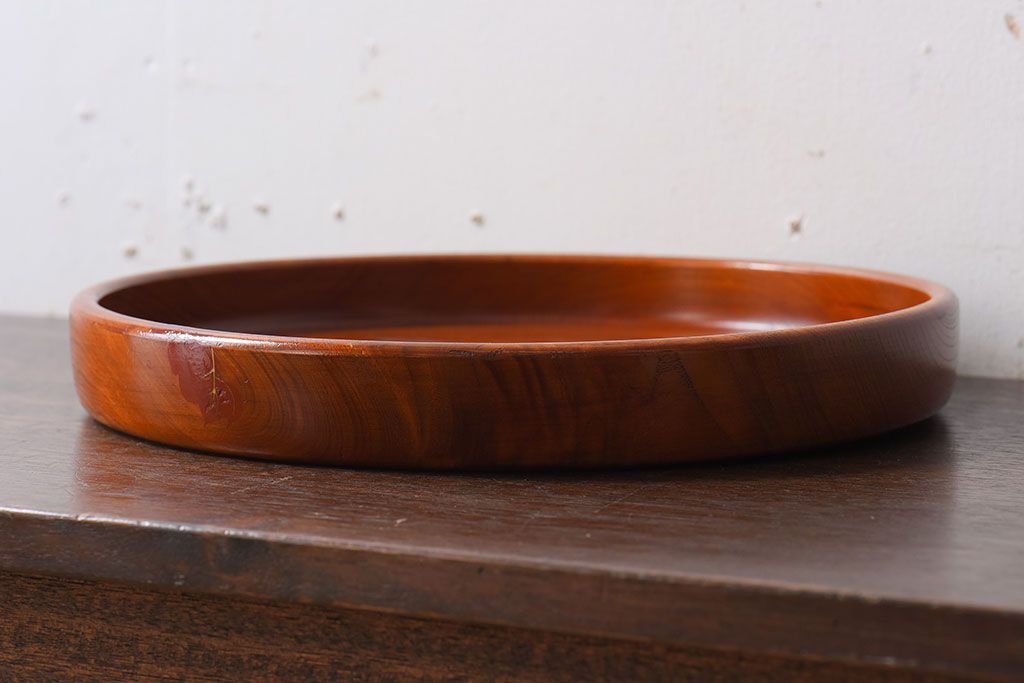 アンティーク雑貨　和製アンティーク　欅材!漆塗りが美しい古い木製丸盆(3)