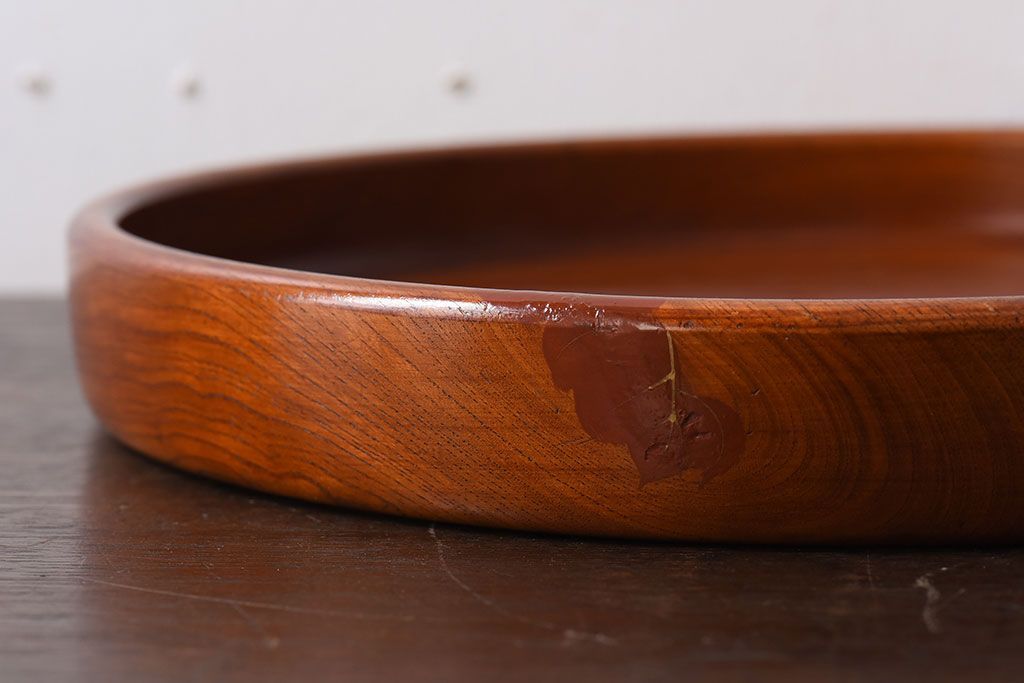 アンティーク雑貨　和製アンティーク　欅材!漆塗りが美しい古い木製丸盆(3)