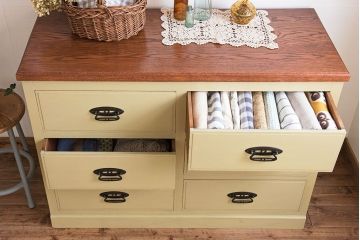 レトロ家具　ナラ材製!レトロなペイントチェスト