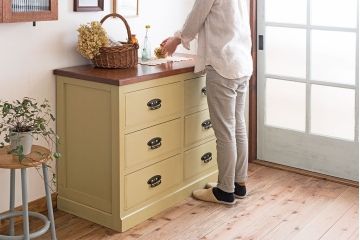 レトロ家具　ナラ材製!レトロなペイントチェスト
