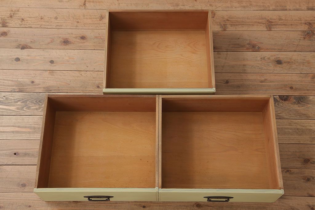 レトロ家具　ナラ材製!レトロなペイントチェスト