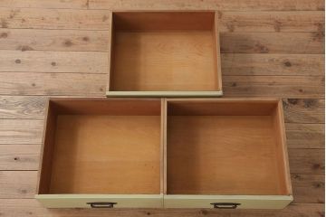レトロ家具　ナラ材製!レトロなペイントチェスト