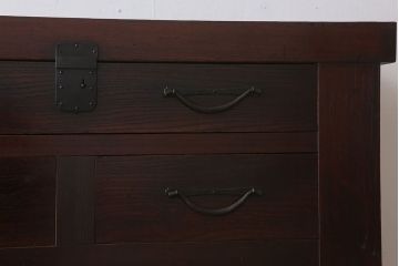 アンティーク家具　六尺　古民具・骨董　漆が美しい明治期の収納箪笥サイドボード(水屋箪笥)