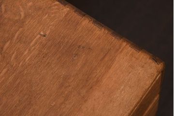 レトロ家具　ナラ材製!レトロかわいいアンティーク小引き出し(1)