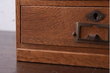 レトロ家具　ナラ材製!レトロかわいいアンティーク小引き出し(1)