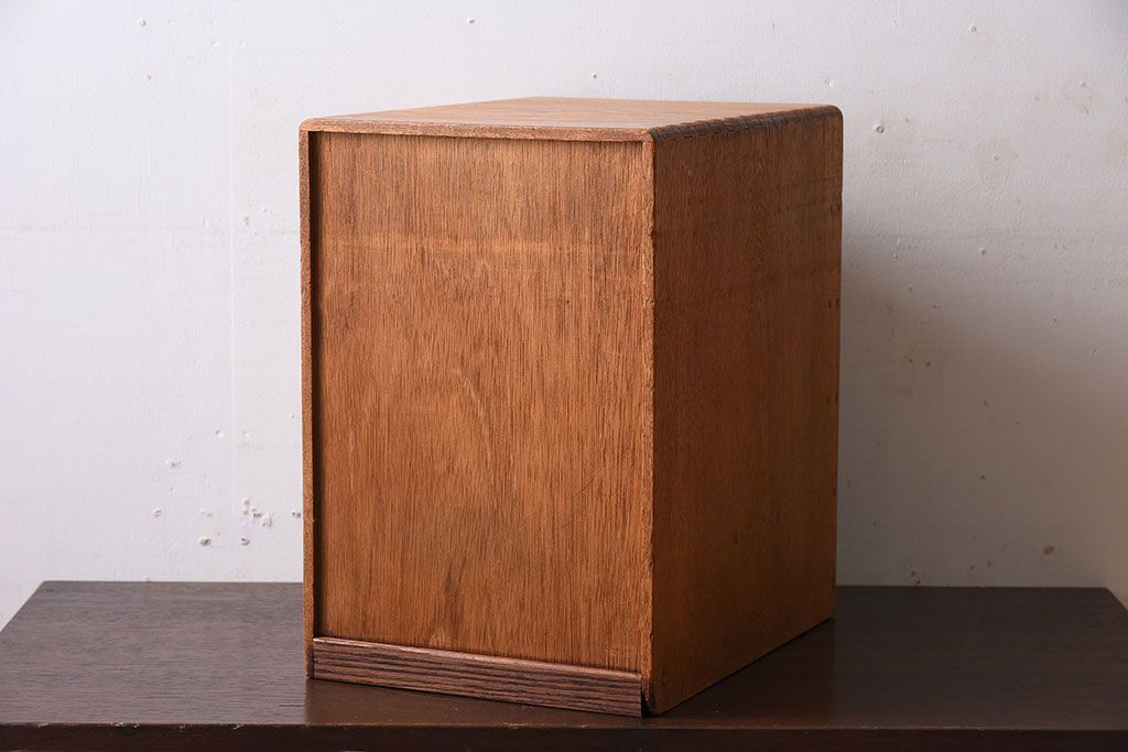 レトロ家具　ナラ材製!レトロかわいいアンティーク小引き出し(1)