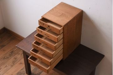 レトロ家具　ナラ材製!レトロかわいいアンティーク小引き出し(2)