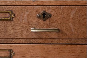 レトロ家具　ナラ材製!レトロかわいいアンティーク小引き出し(2)