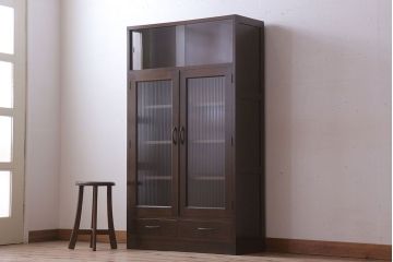 アンティーク家具　樺材製　モールガラス入りアンティーク本箱