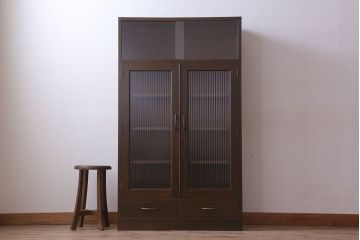 アンティーク家具　樺材製　モールガラス入りアンティーク本箱