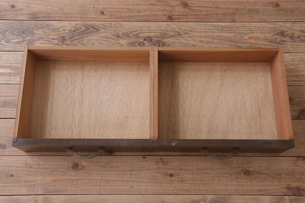 アンティーク家具　樺材製　モールガラス入りアンティーク本箱