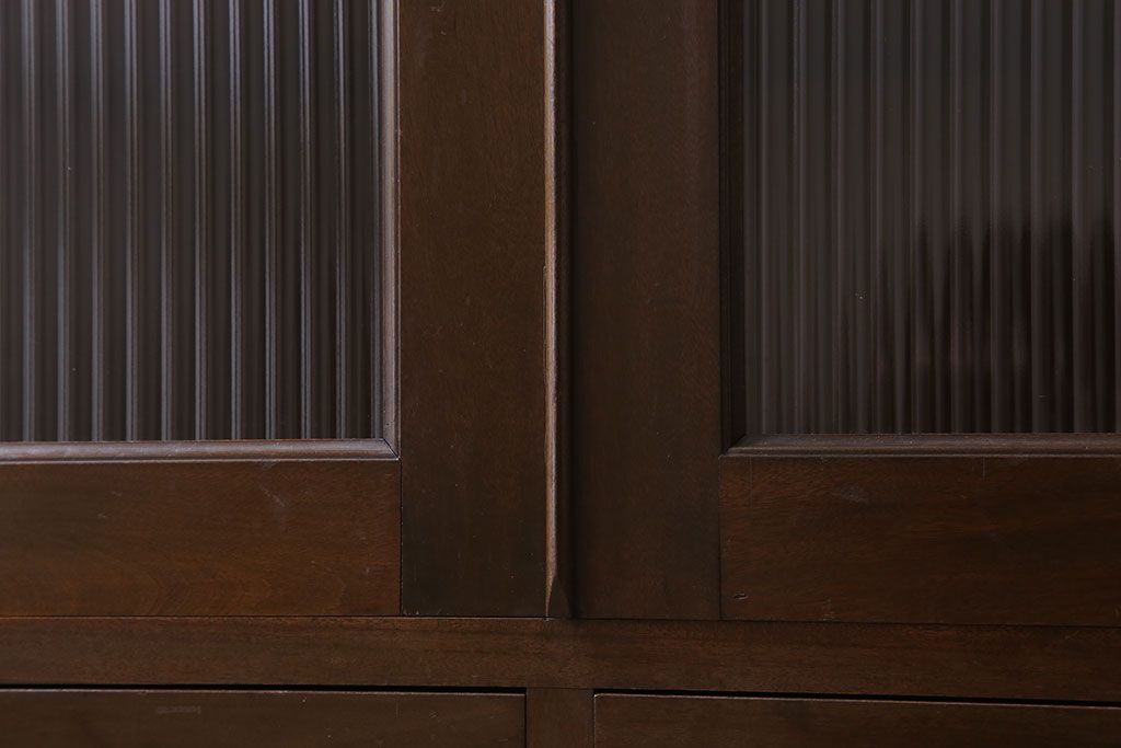 アンティーク家具　樺材製　モールガラス入りアンティーク本箱