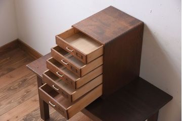 レトロ家具　ナラ材製!レトロかわいいアンティーク小引き出し(3)