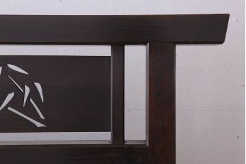透かし彫り入り!和製アンティークの裏ガラス入り衝立(パーテーション)