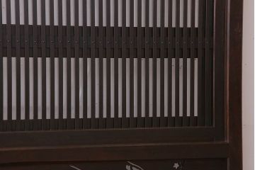 透かし彫り入り!和製アンティークの裏ガラス入り衝立(パーテーション)