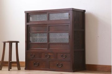 アンティーク家具　結霜ガラス入り引き戸がおしゃれな和製アンティークの茶箪笥(収納棚)