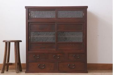 アンティーク家具　結霜ガラス入り引き戸がおしゃれな和製アンティークの茶箪笥(収納棚)