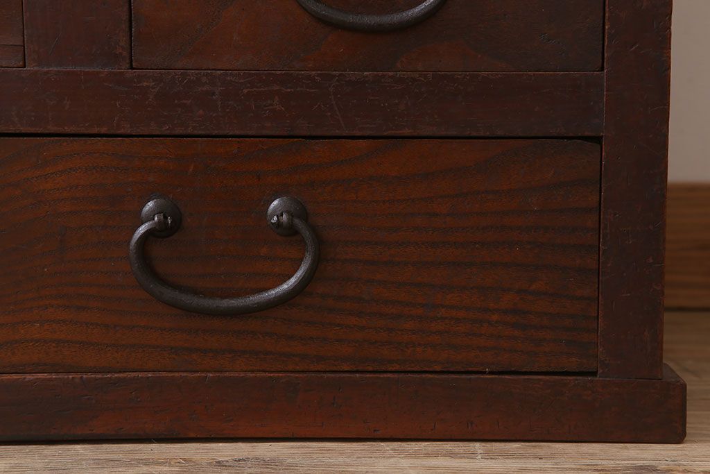 アンティーク家具　結霜ガラス入り引き戸がおしゃれな和製アンティークの茶箪笥(収納棚)