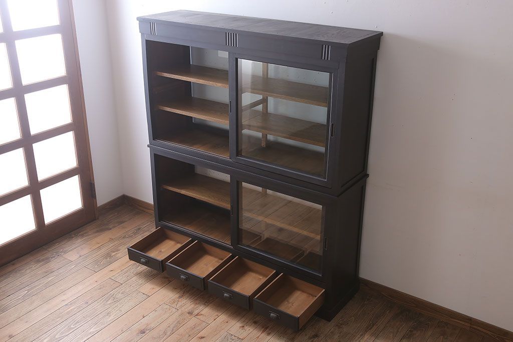 アンティーク家具　大正ロマン　ナラ材製!アンティーク両面ガラスの収納棚