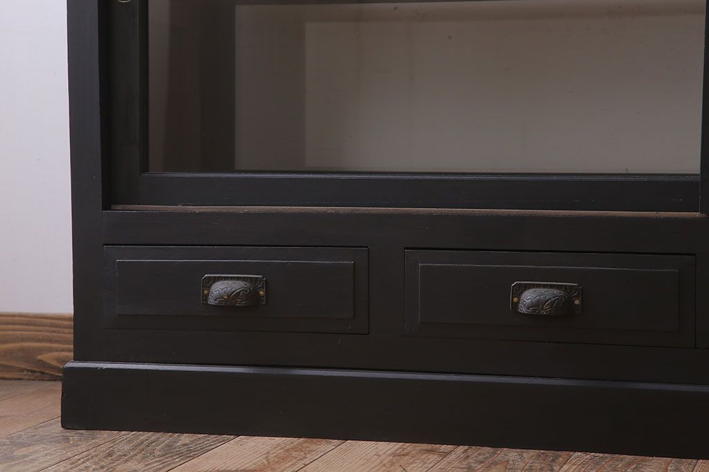 アンティーク家具　大正ロマン　ナラ材製!アンティーク両面ガラスの収納棚