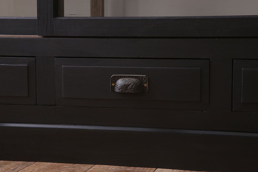 アンティーク家具　大正ロマン　ナラ材製!アンティーク両面ガラスの収納棚