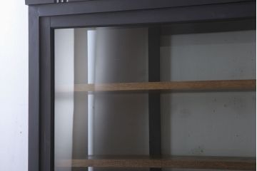 アンティーク家具　大正ロマン　ナラ材製!アンティーク両面ガラスの収納棚