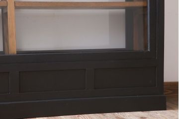 アンティーク家具　大正ロマン　ナラ材製!アンティーク両面ガラスの収納棚